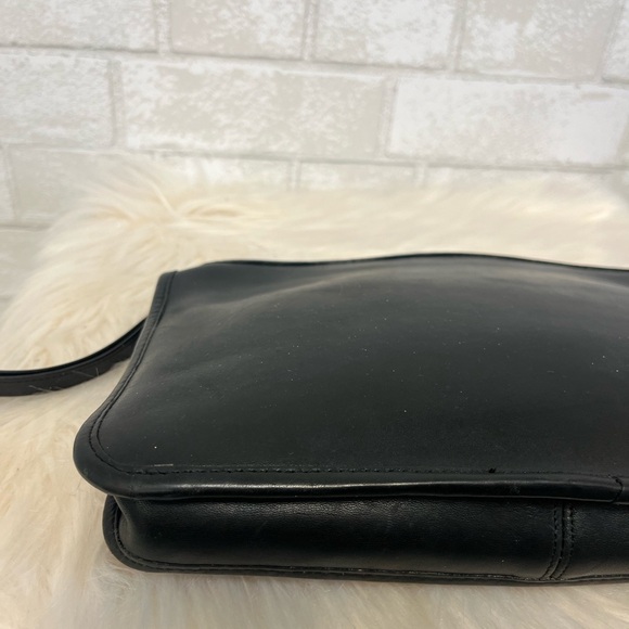 Coach Vintage Black Leather Wristlet New York City 6338 - Picture 5 of 10